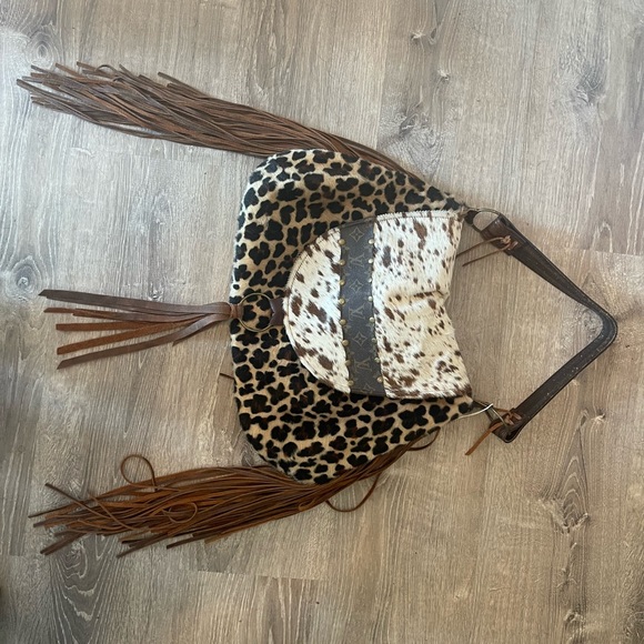 keep it gypsy Handbags - Keep it Gypsy Leopard and LV bag